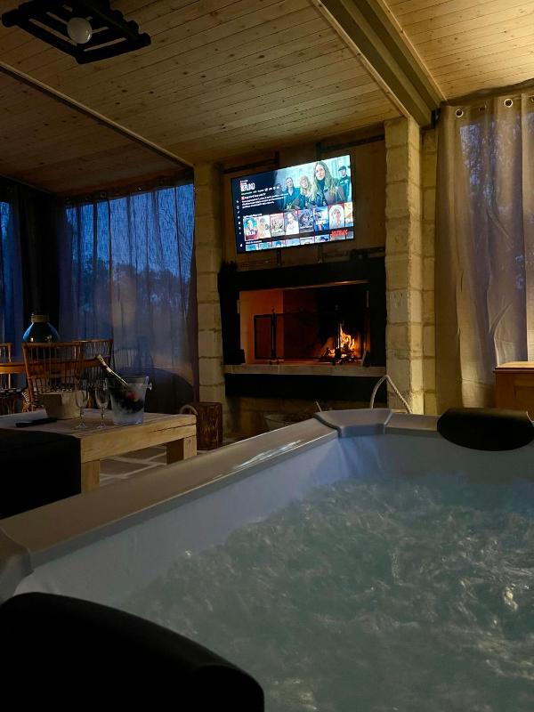 19th century Trullo Raeda in the middle of nature