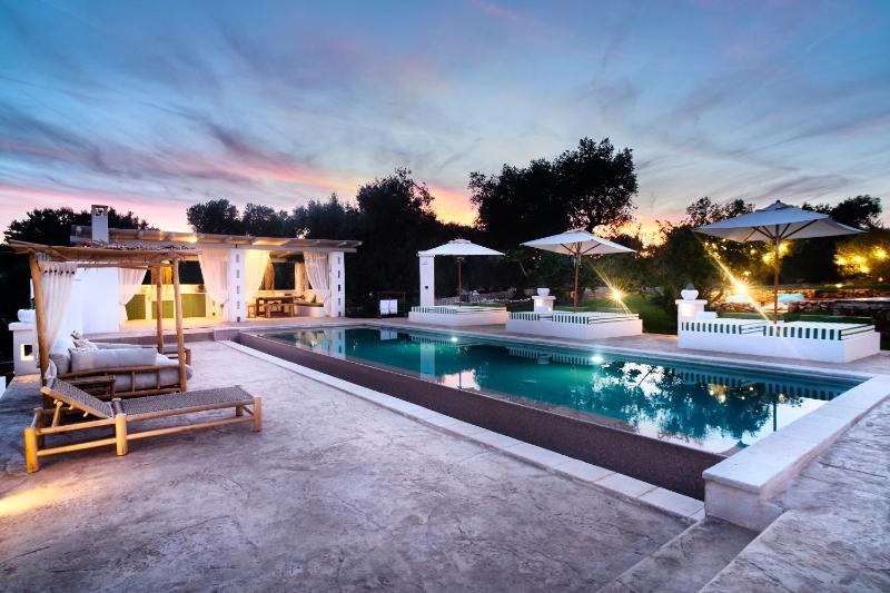 Alma Apulia " Italian Dolce Vita"