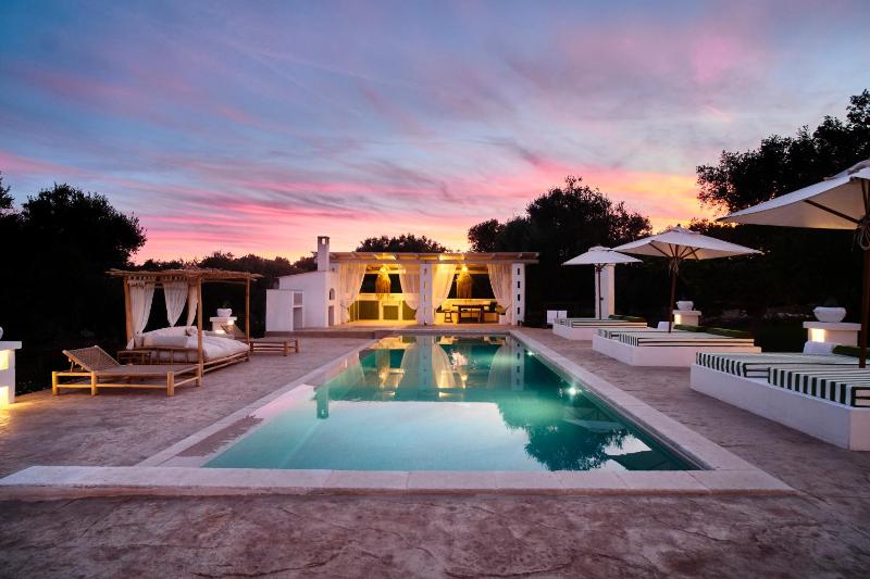 Alma Apulia " Italian Dolce Vita"