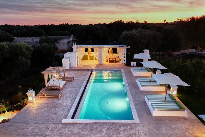 Alma Apulia " Italian Dolce Vita"