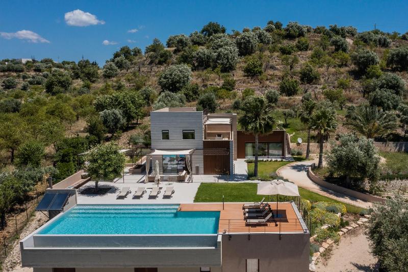 Altamira - Luxury Villa con piscina a Noto
