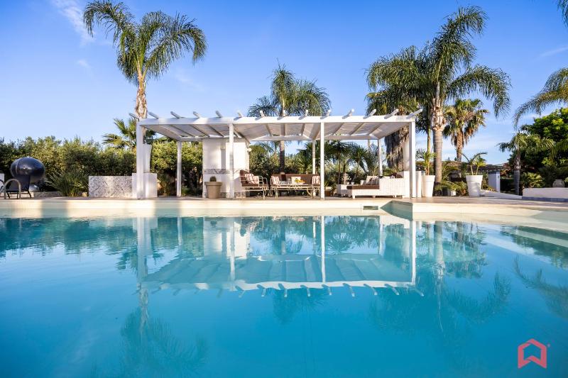 Amazing Villa with pool & Jacuzzi