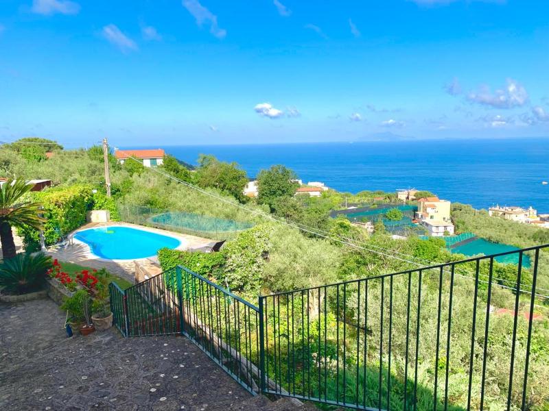 AMORE RENTALS - Villa The Stone on the Sea
