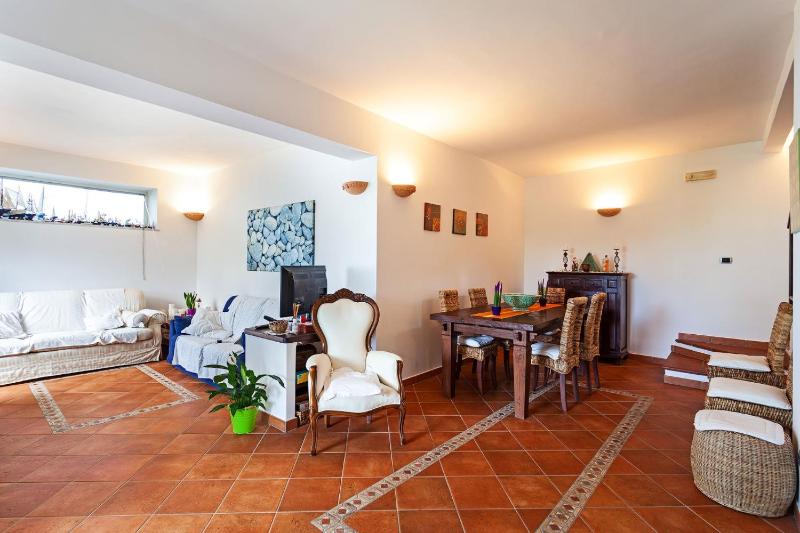 AMORE RENTALS - Villa The Stone on the Sea