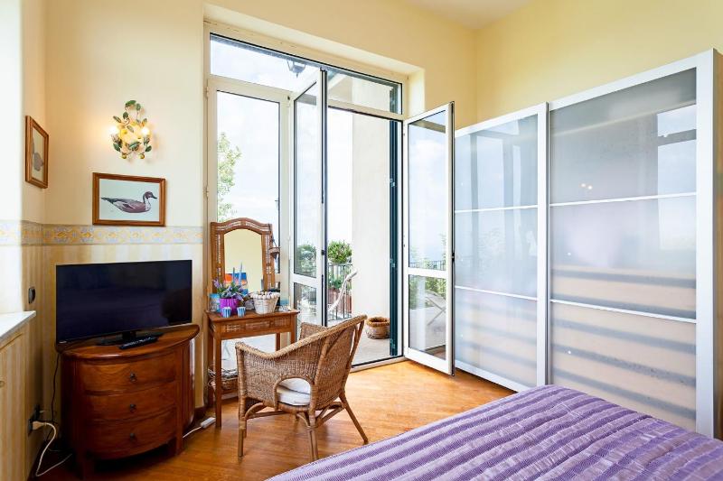 AMORE RENTALS - Villa The Stone on the Sea