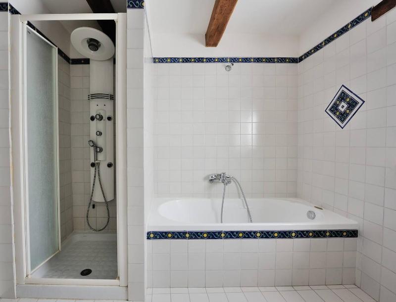 Antico Casale in pietra con Piscina privata