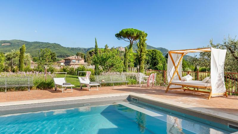 ANTICO CERASO 10, Emma Villas