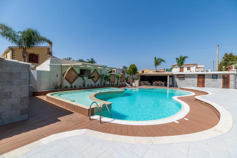Aqua Suites Doria