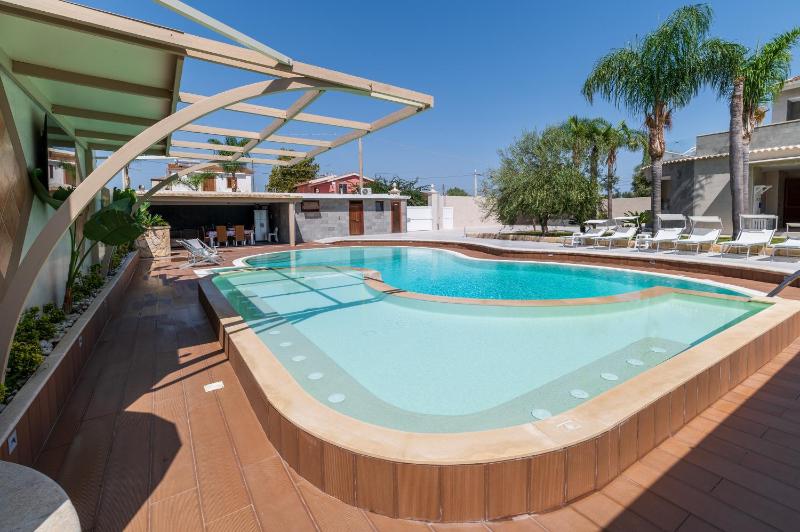Aqua Suites Doria