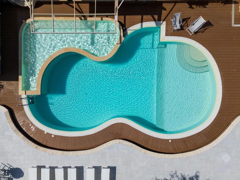 Aqua Suites Doria