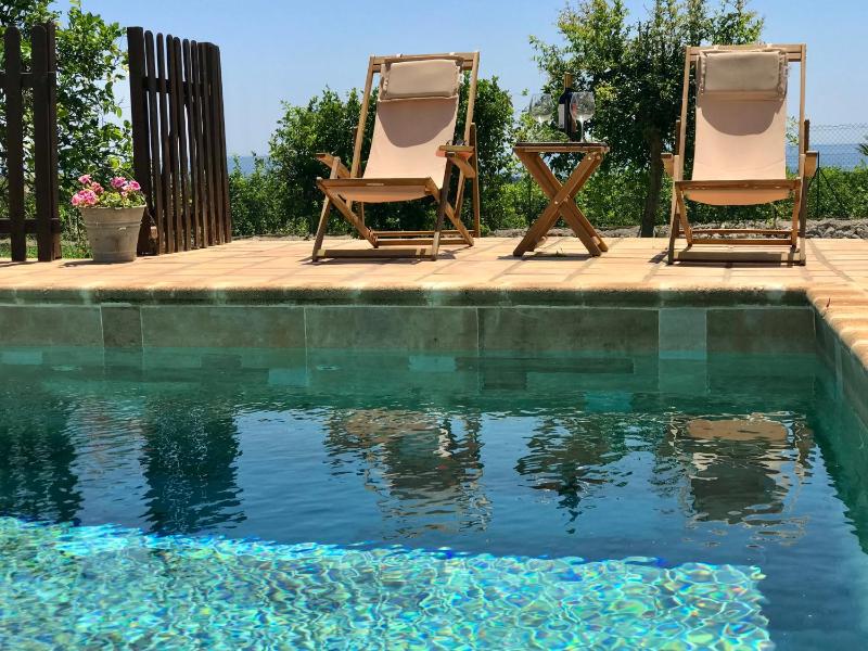 Authentic Sicilian Charm, pool, sea view, wi-fi & parking