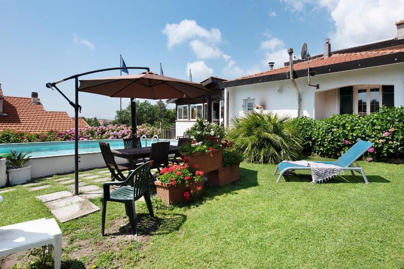 Barcollo House - Piscina nel verde