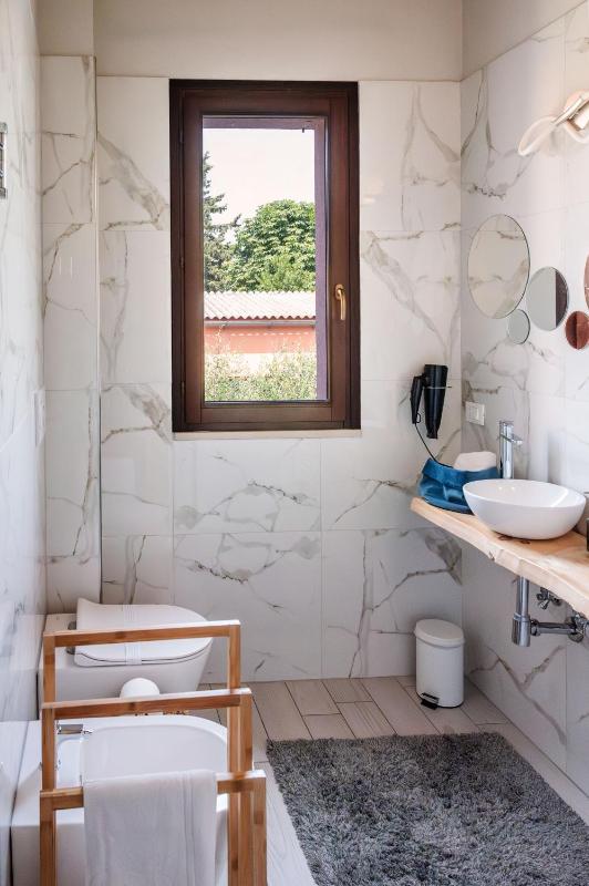 B&B Tra colline marchigiane - sauna e piscina