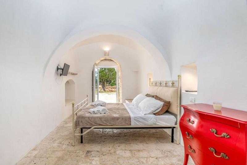 Bianco Trullo by Raro Villas