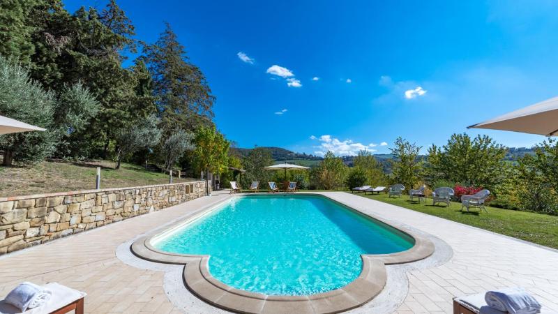 BORGO COLLE RIDENTE 13, Emma Villas