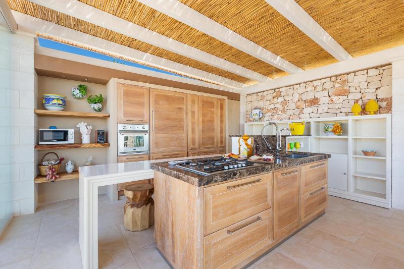 Ca` della Roccia by Perle di Puglia