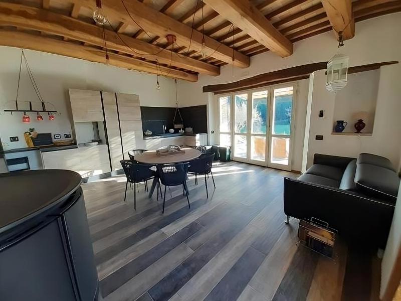 Ca' Gulino - Urbino - Villa con Minipiscina in Borgo Antico