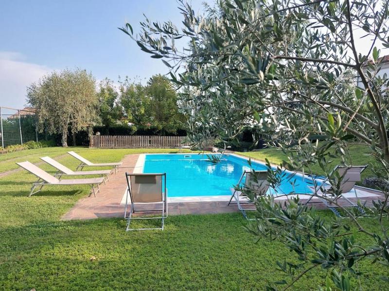 Ca' San Lorenzo - Villa panoramica con piscina - Vignale Monferrato