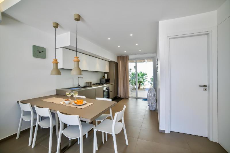 CASA BLANCA VILLA Exclusive with Private Pool