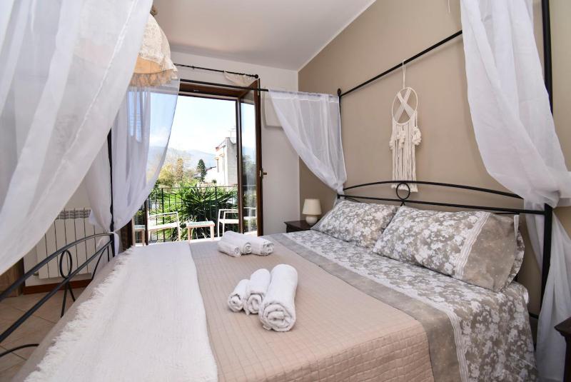Casa Carini - Villa Vacanze sul Mare con piscina idromassaggio