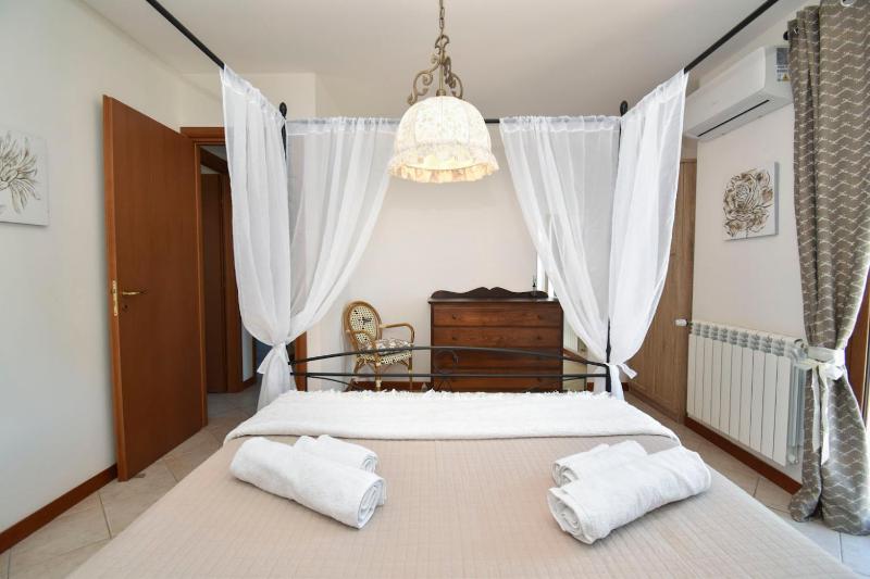 Casa Carini - Villa Vacanze sul Mare con piscina idromassaggio