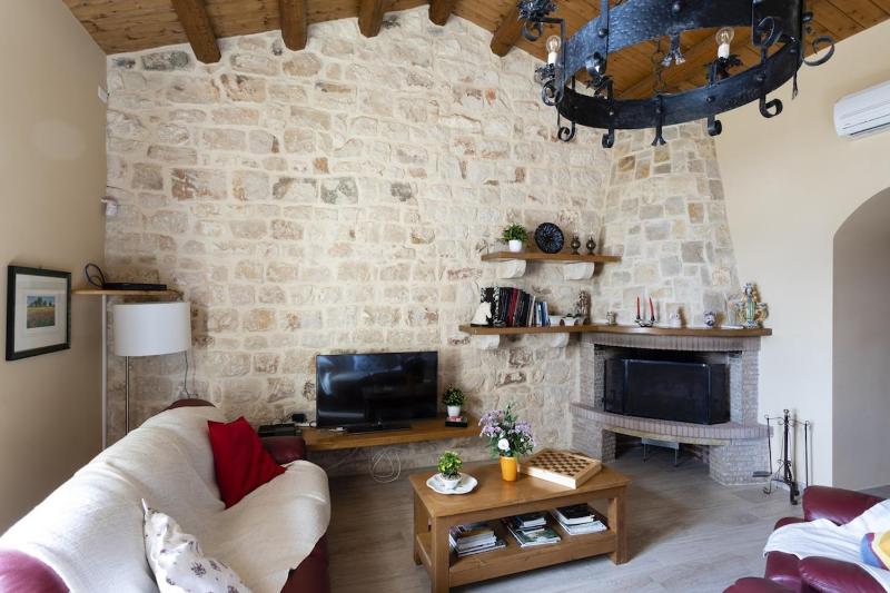 Casa Natia - IsulaTravel