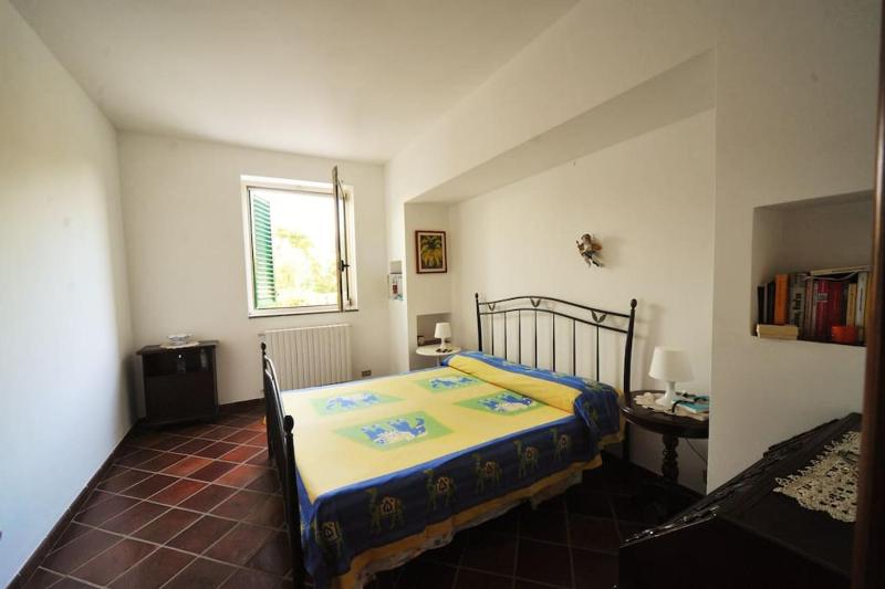 CASA NEL VERDE CON GIARDINO E PISCINA PRIVATA