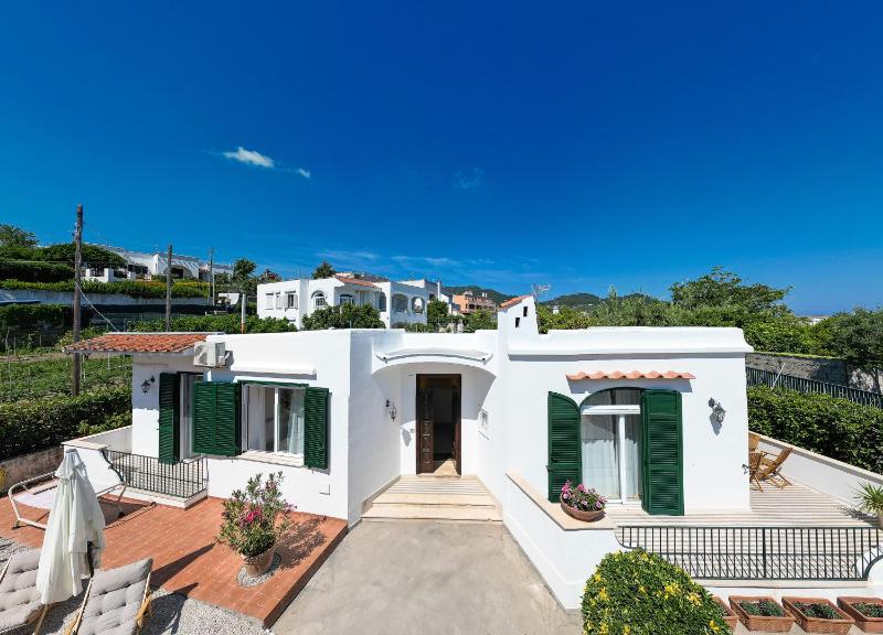 Casa vacanza Ischia Villa Maddalena con Piscina, Giardino e Posto Auto - 6 posti letto