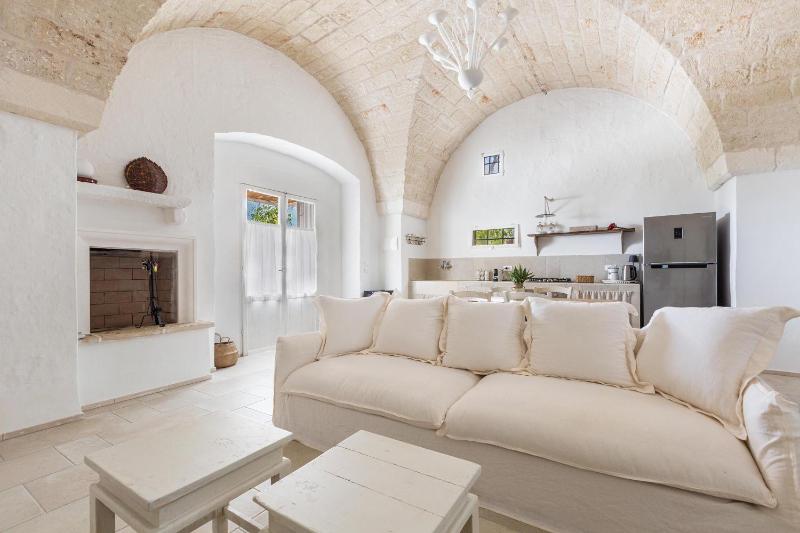 Casal 800 by Perle di Puglia