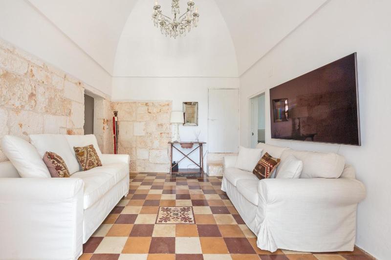 Casal 800 by Perle di Puglia