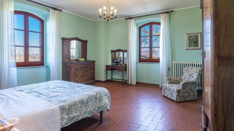CASALE LE TRE QUERCE 8&1, Emma Villas