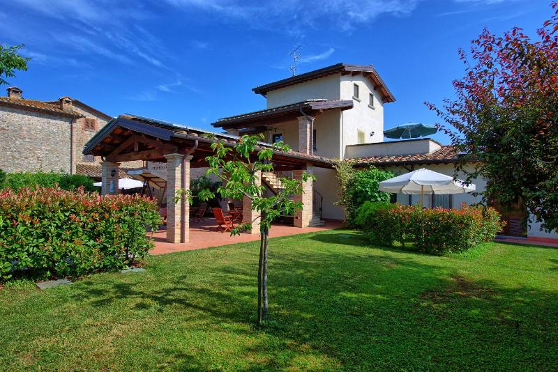 Casale Tiziano by PosarelliVillas