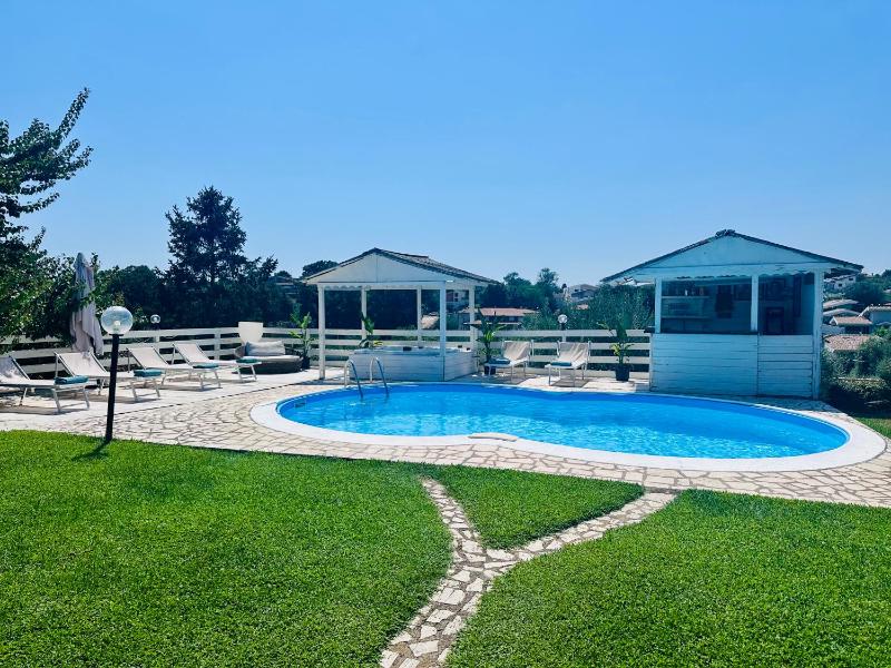 Chanel Garden Relaxation Home