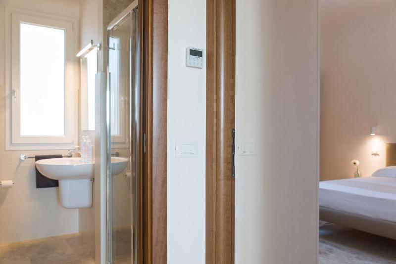 Charming Villa with Pool by Wonderful Italy