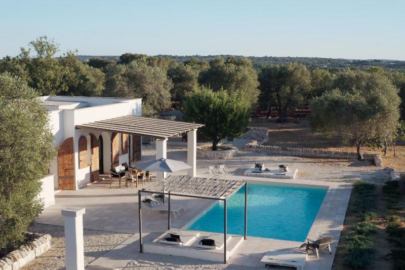 Cisternino Villa in Olive Groove