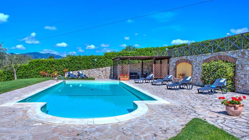 COLLE DEL SOLE 7&1, Emma Villas