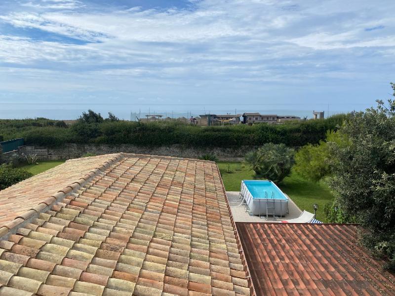 Comfortable and spacious villa - Baia Domizia