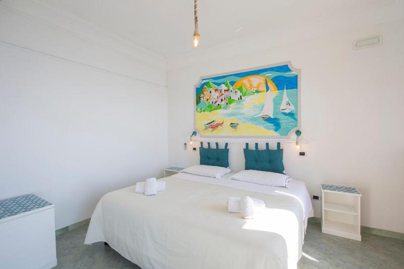 Exclusive villa on the Amalfi coast, 300 steps from the road