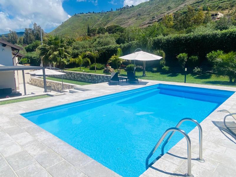 flAle's holiday house