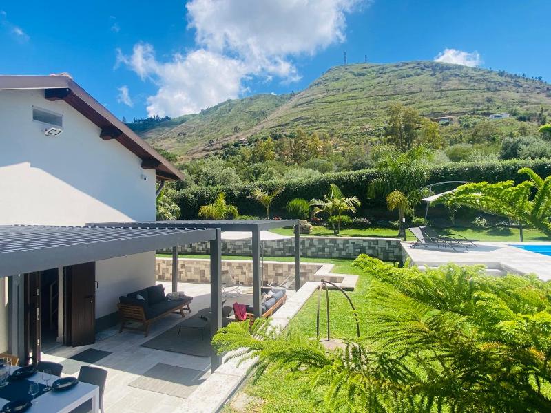 flAle's holiday house