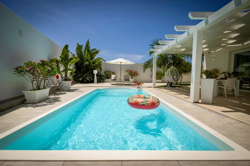 Golden Holiday 2 Ville con piscine indipendenti e separate