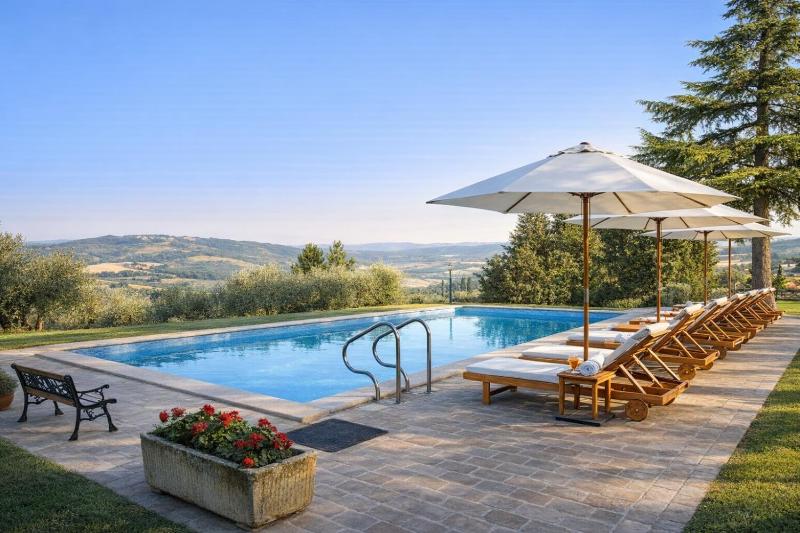 Gorgeous 2-storey villa with a large private pool