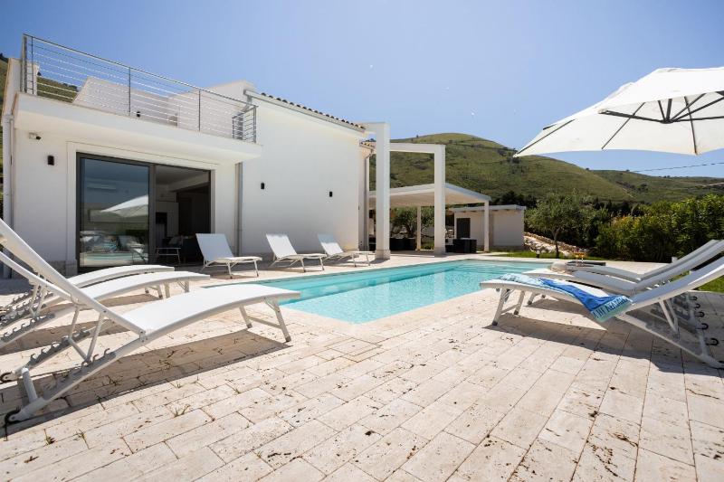 Grande Villa privata con piscina a Scopello