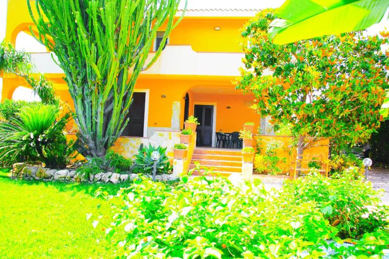 Happy Holiday Villa