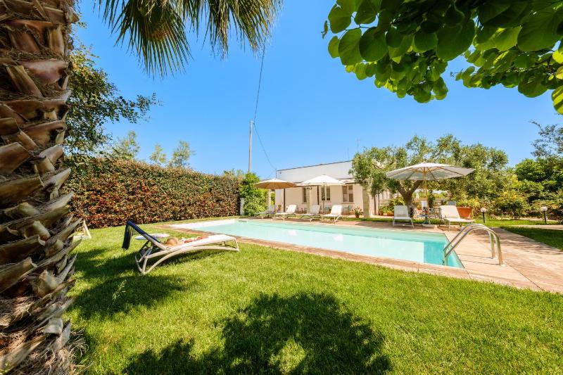 HelloAPULIA - Dimora Lamioni with private pool