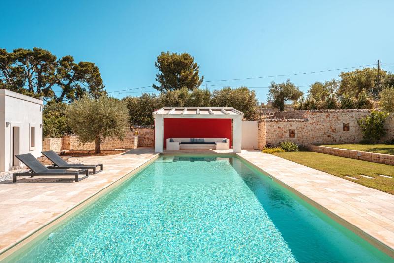 HelloAPULIA - Luxury Villa with saltwater pool