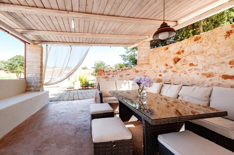 HelloAPULIA Typical Cottage Lamia delle Murge - Private Pool & Scenic Hilltop Retreat - Pet friendly