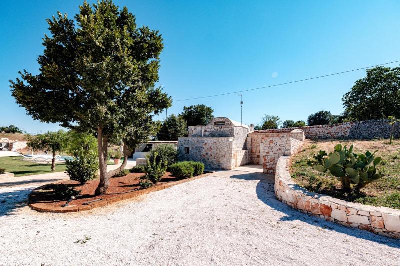 HelloAPULIA Typical Cottage Lamia delle Murge - Private Pool & Scenic Hilltop Retreat - Pet friendly