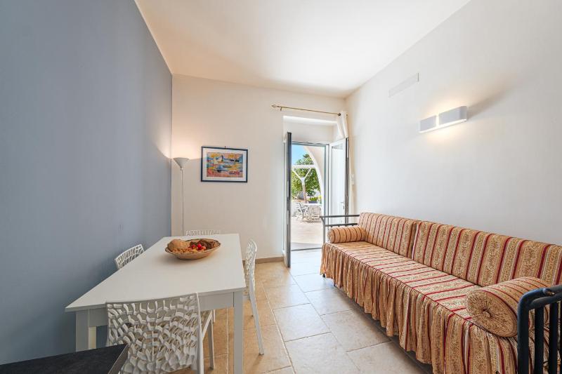 HelloApulia Villa Pool and Beach - 150mt from the sea