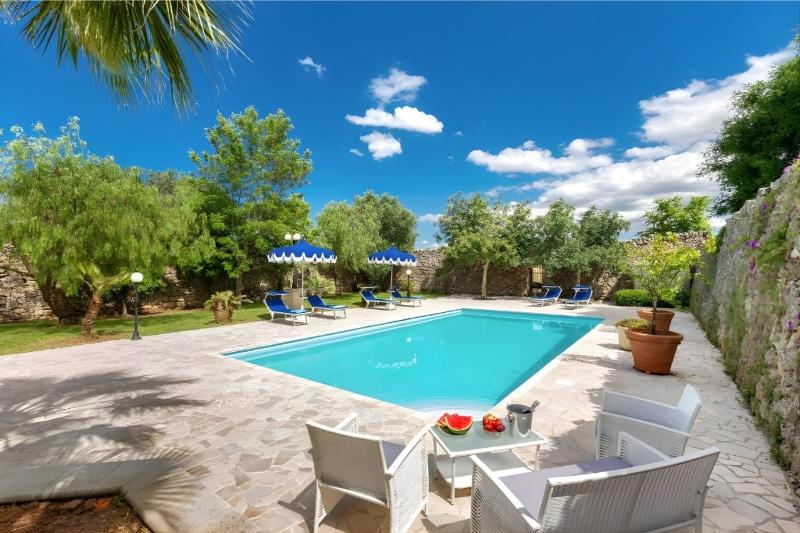 /Historical City/ Villa Medici - Luxury